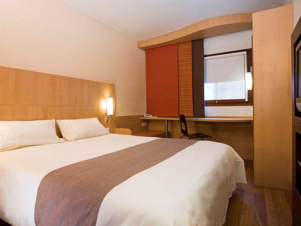 Hotel Ibis Styles Abidjan Plateau Zimmer foto