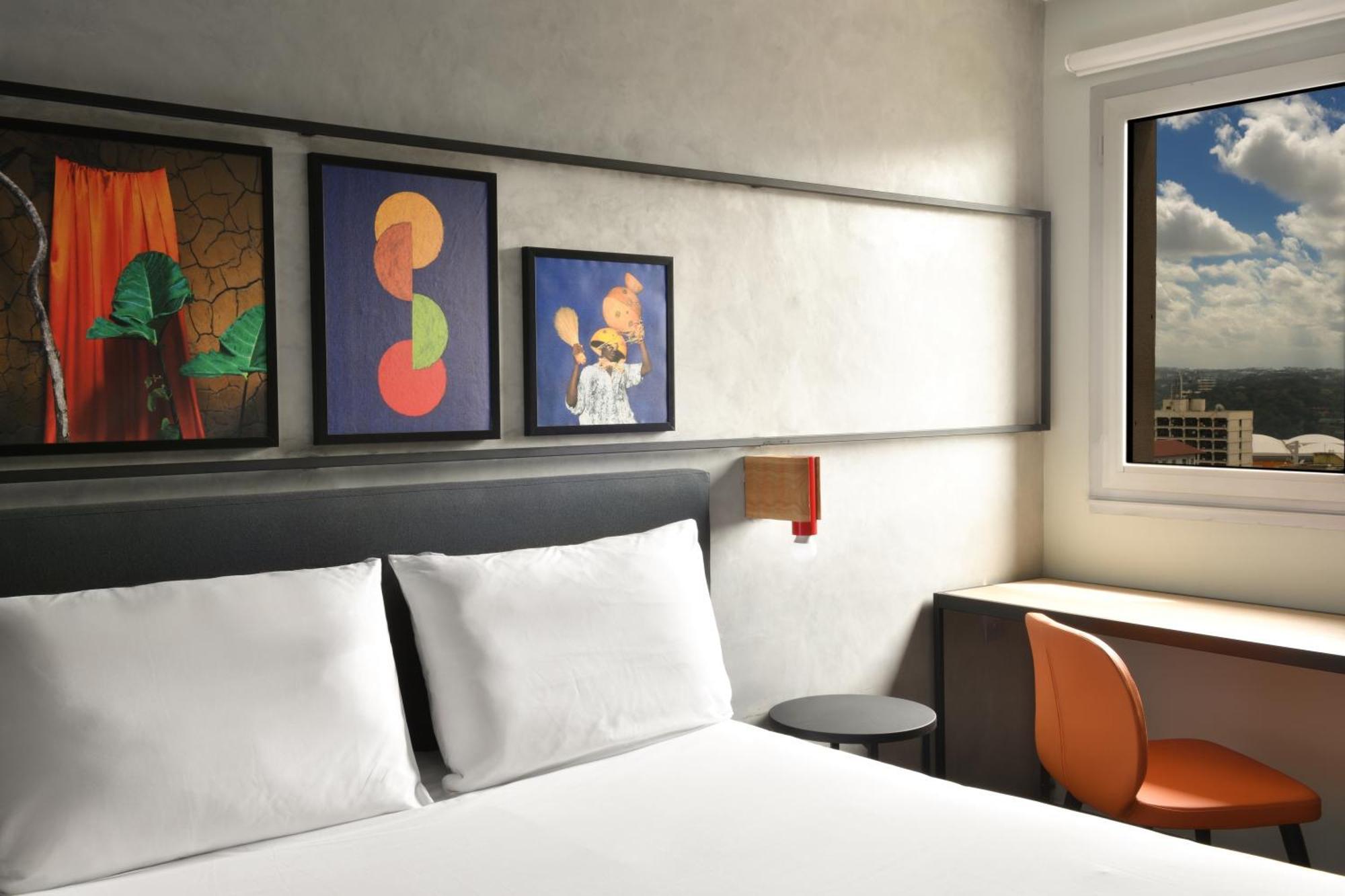 Hotel Ibis Styles Abidjan Plateau Exterior foto